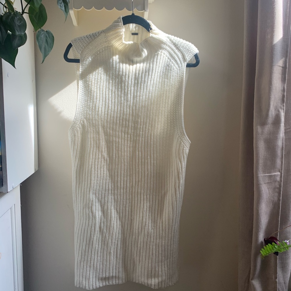 White Turtleneck knit sweater dress - Picture 1 of 4